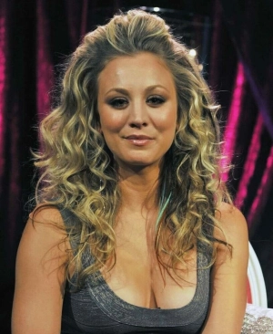 300px_kaley-cuoco_323.webp