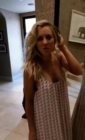 300px_kaley-cuoco_626.webp