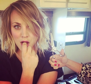 300px_kaley-cuoco_631.webp