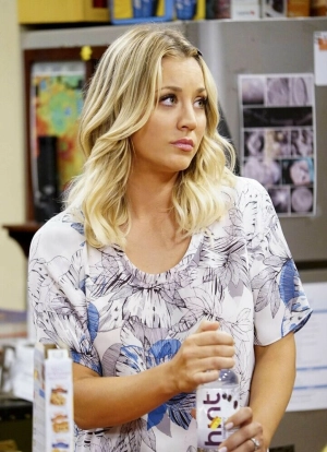 300px_kaley-cuoco_686.webp