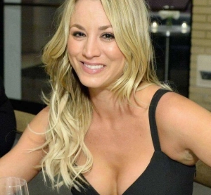 300px_kaley-cuoco_93.webp