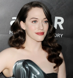 300px_kat-dennings_160.webp