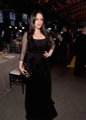 300px_kat-dennings_46.webp