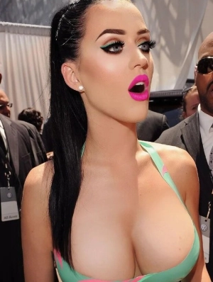 300px_katy-perry_1.webp