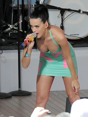 300px_katy-perry_192.webp