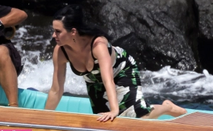 300px_katy-perry_536.webp