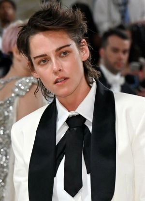 300px_kristen-stewart_802.webp