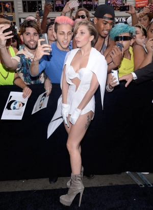 300px_lady-gaga_173.webp