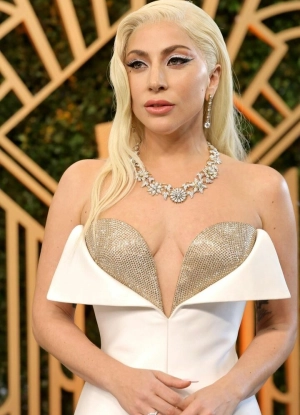 300px_lady-gaga_205.webp