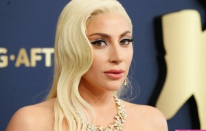 300px_lady-gaga_210.webp