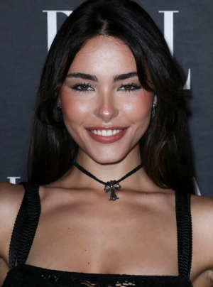 300px_madison-beer_1357.webp