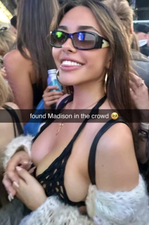 300px_madison-beer_1804.webp