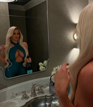 300px_maryse-wwe_203.webp