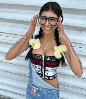 300px_mia-khalifa_1878.webp