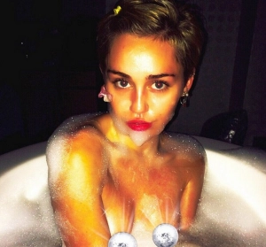 300px_miley-cyrus_2124.webp