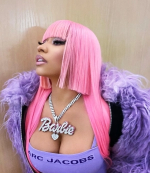 300px_nicki-minaj_15.webp