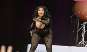 300px_nicki-minaj_47.webp