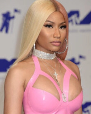 300px_nicki-minaj_57.webp