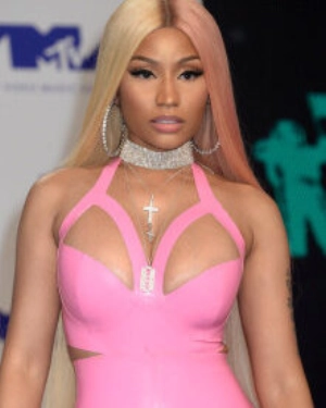 300px_nicki-minaj_58.webp
