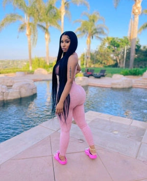 300px_nicki-minaj_71.webp