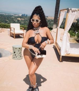 300px_nicki-minaj_77.webp
