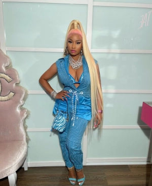 300px_nicki-minaj_83.webp