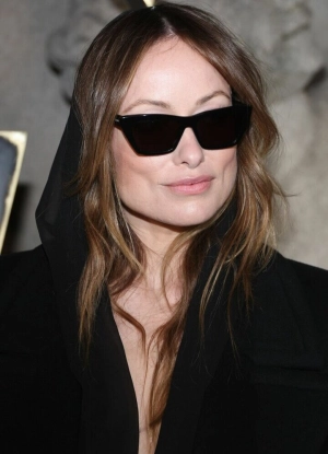 300px_olivia-wilde_387.webp