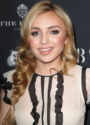 300px_peyton-list_286.webp