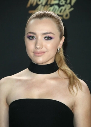 300px_peyton-list_305.webp