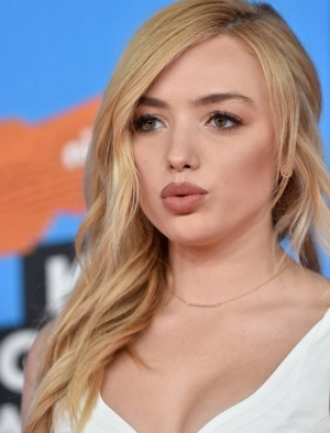 300px_peyton-list_369.webp