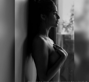 300px_poonam-pandey_20.webp