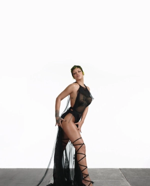 300px_rihanna_1007.webp