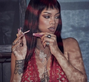 300px_rihanna_1107.webp