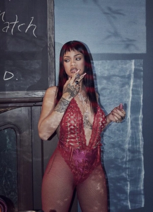 300px_rihanna_1108.webp