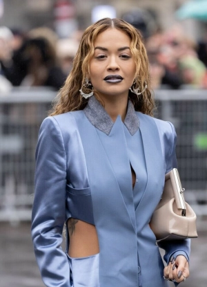 300px_rita-ora_1219.webp