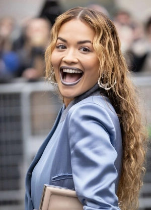 300px_rita-ora_1222.webp