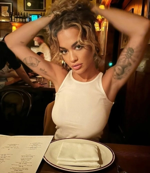 300px_rita-ora_1632.webp