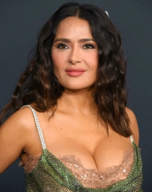 300px_salma-hayek_341.webp