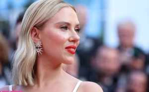 300px_scarlett-johansson_1095.webp