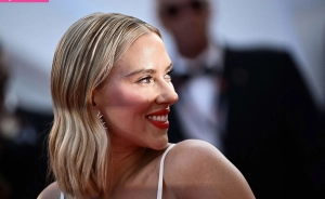 300px_scarlett-johansson_1167.webp