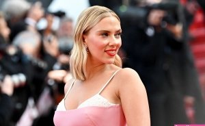 300px_scarlett-johansson_1168.webp