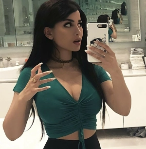 300px_sssniperwolf_100.webp