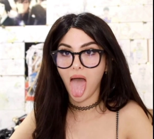 300px_sssniperwolf_101.webp