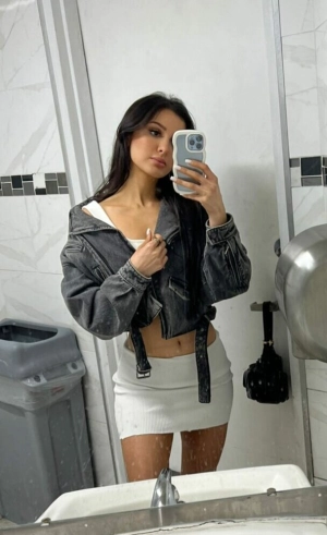 300px_sssniperwolf_242.webp