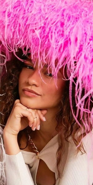 300px_zendaya_362.webp