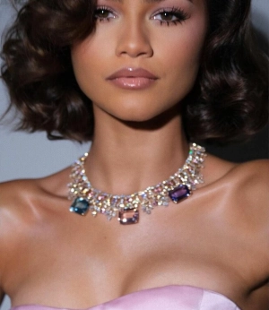 300px_zendaya_417.webp