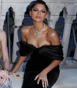 300px_zendaya_516.webp