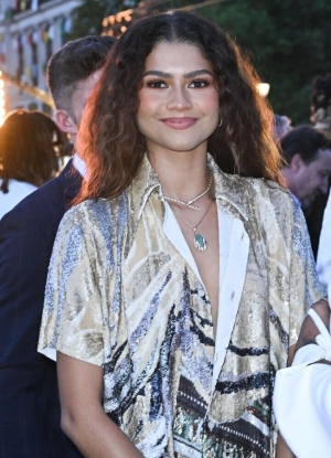 300px_zendaya_555.webp